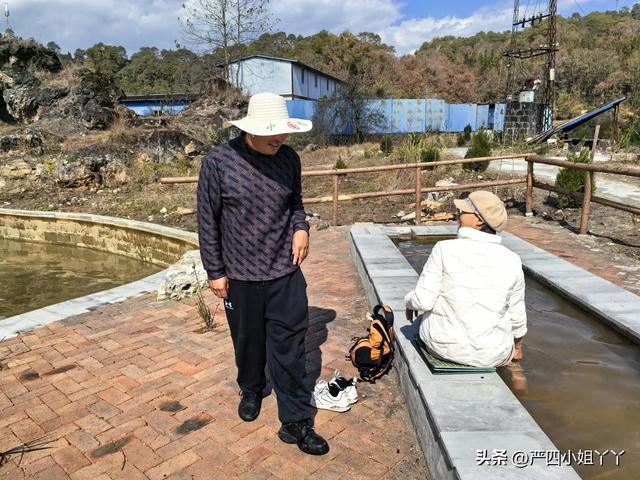 冬季旅居腾冲，去石墙野温泉晒晒太阳泡泡脚，真的是一种享受